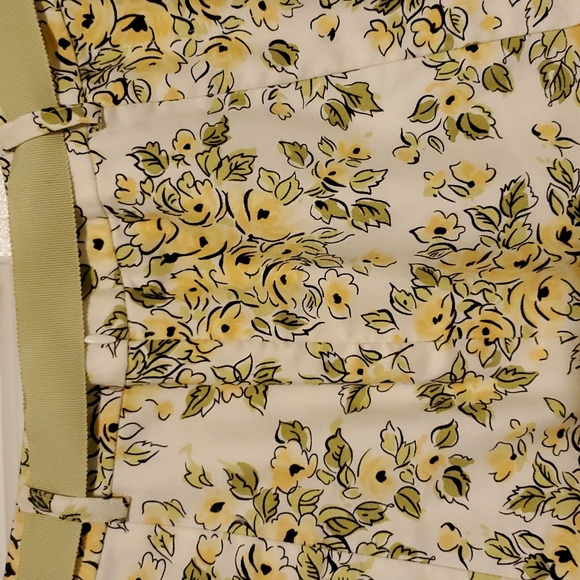 Spring/Summer Skirt with matching top - Picture 6 of 13